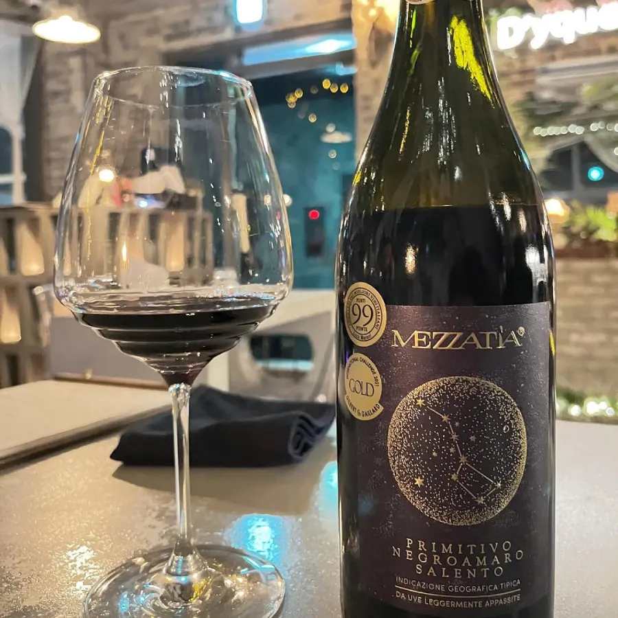 Vang Ý Mezzatia Primitivo Negroamaro