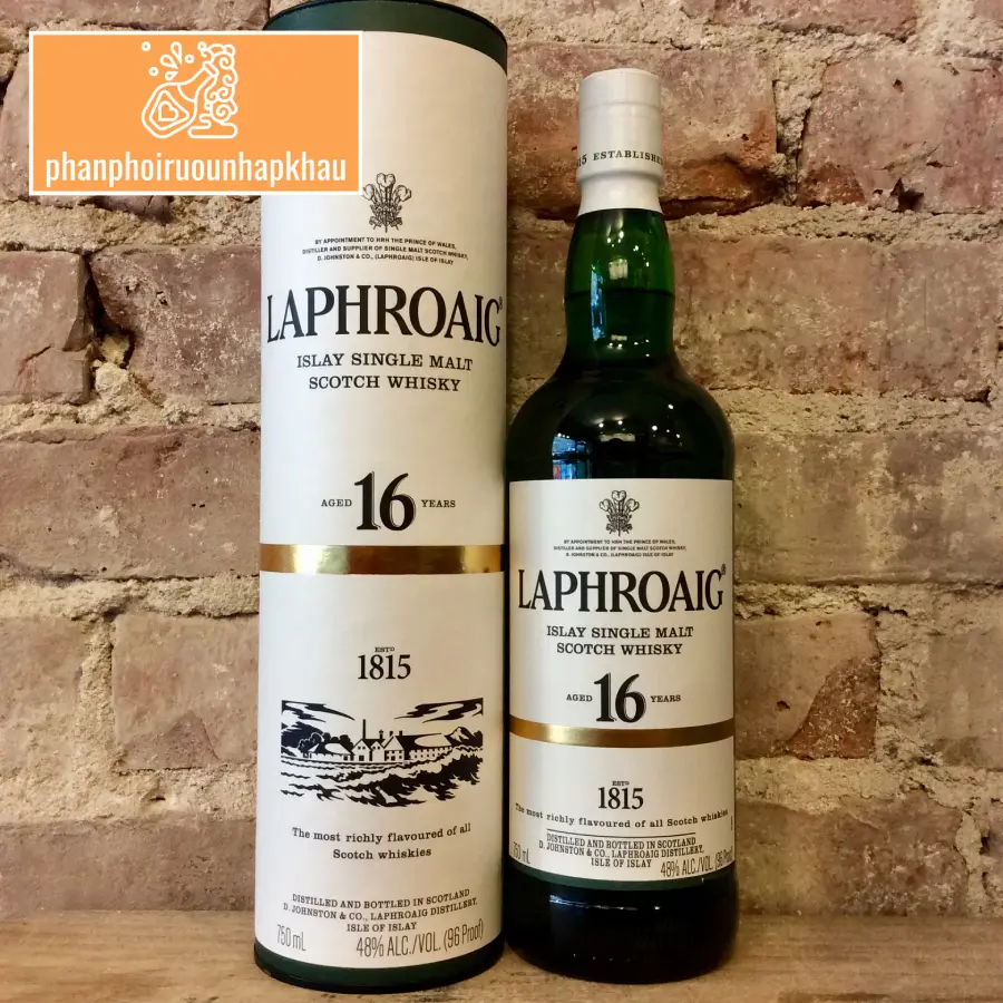 Cách phục vụ rượu Laphroaig 16 YO chuẩn chuyên gia