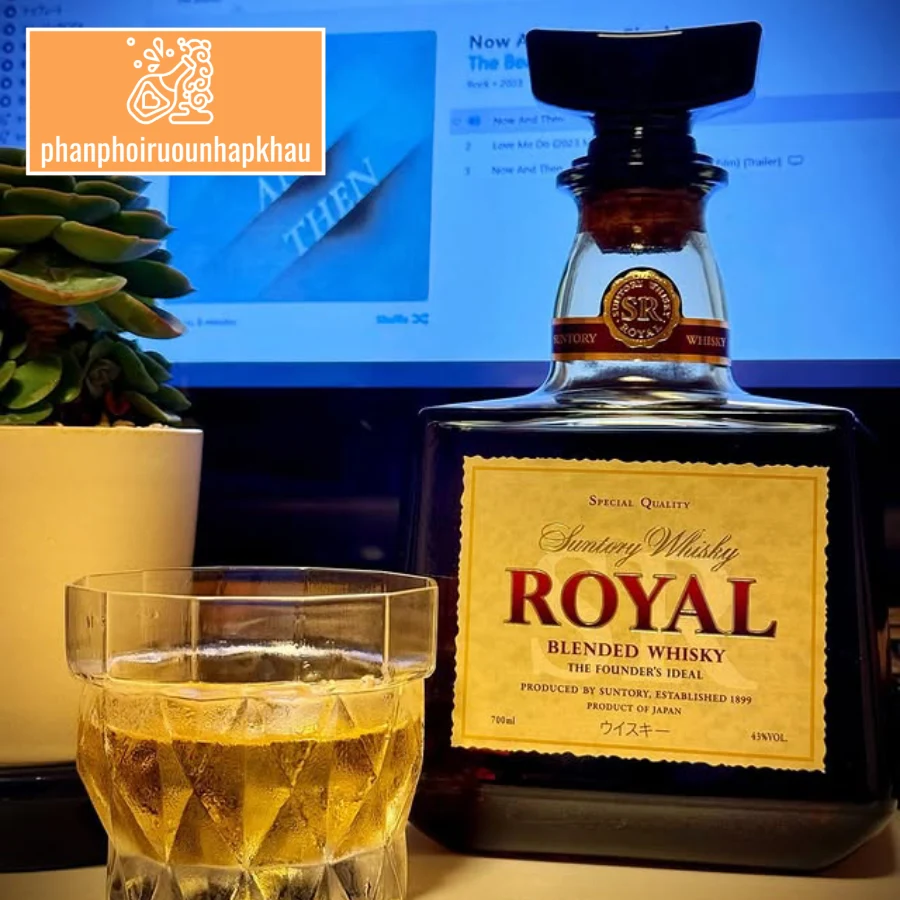 Giới thiệu rượu Suntory Whisky Royal