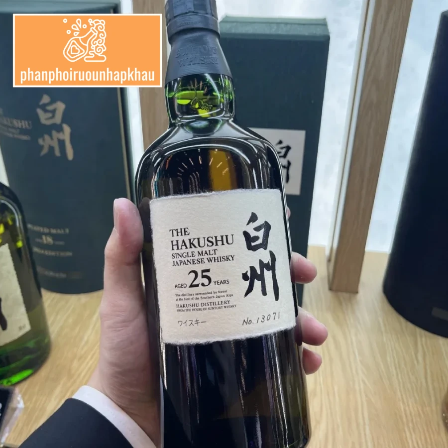 Rượu Hakushu 25 – Hương vị tinh hoa của whisky Nhật Bản