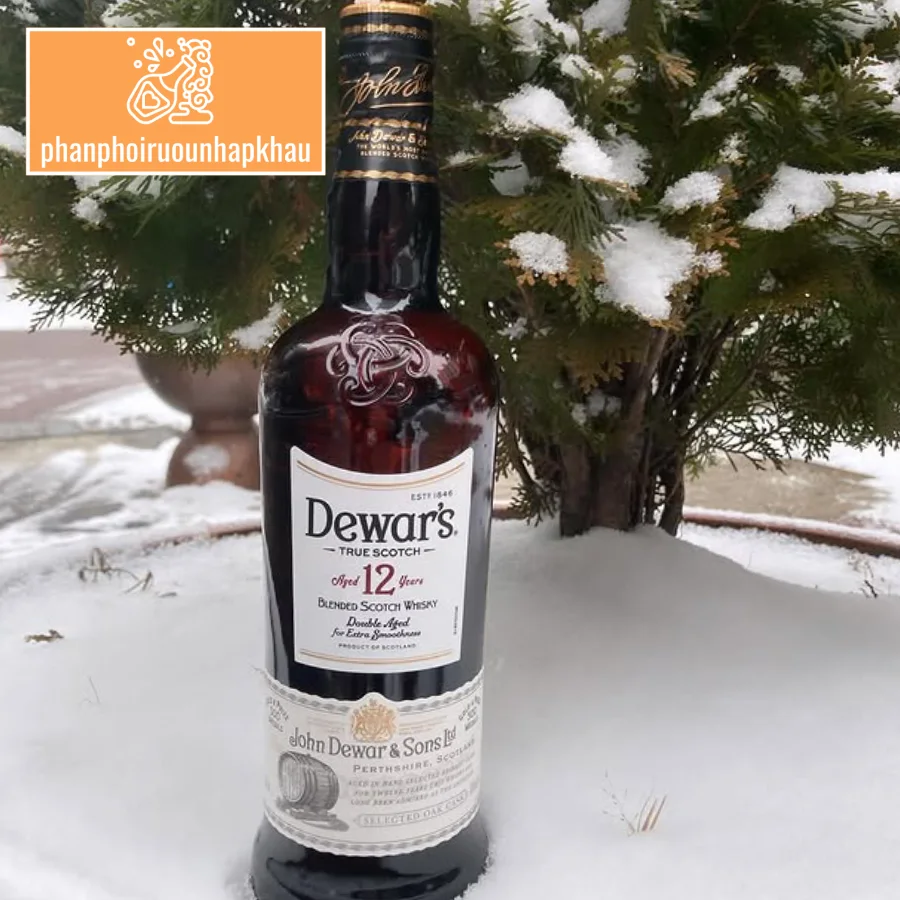 Cách thưởng thức tương xứng với giá rượu Dewars 12