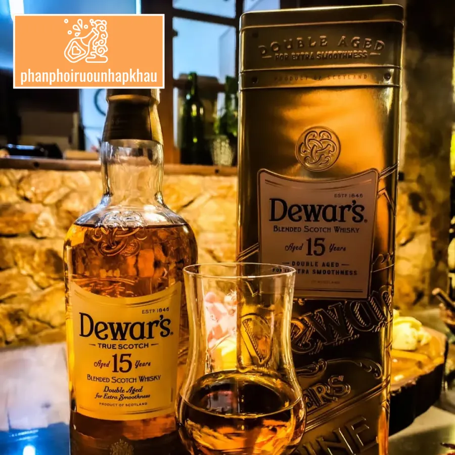 Cách bảo quản xứng tầm với giá rượu Dewar's 15
