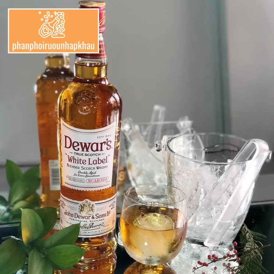 Hương vị tương xứng với giá rượu Dewar’s White Label